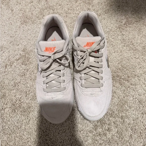 Women’s Nike Aur Max Command - Picture 6 of 7